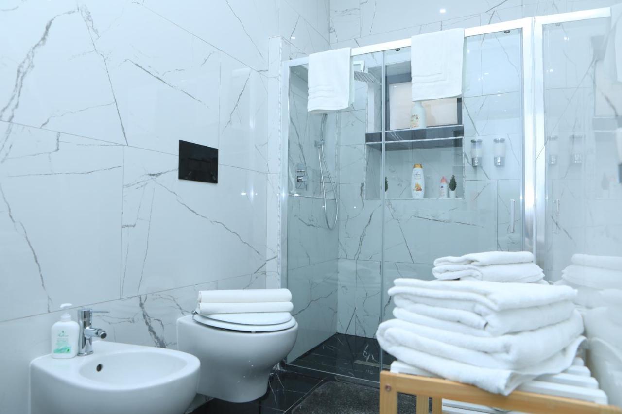 Santi House Apartment คาตาเนีย ภายนอก รูปภาพ