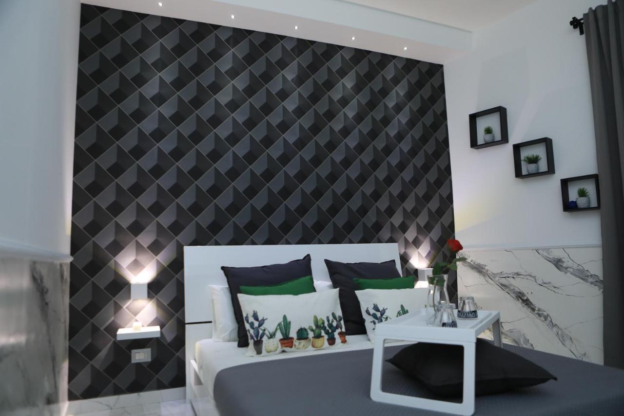 Santi House Apartment คาตาเนีย ภายนอก รูปภาพ