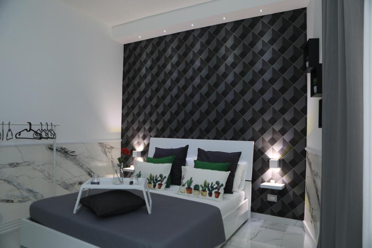 Santi House Apartment คาตาเนีย ภายนอก รูปภาพ