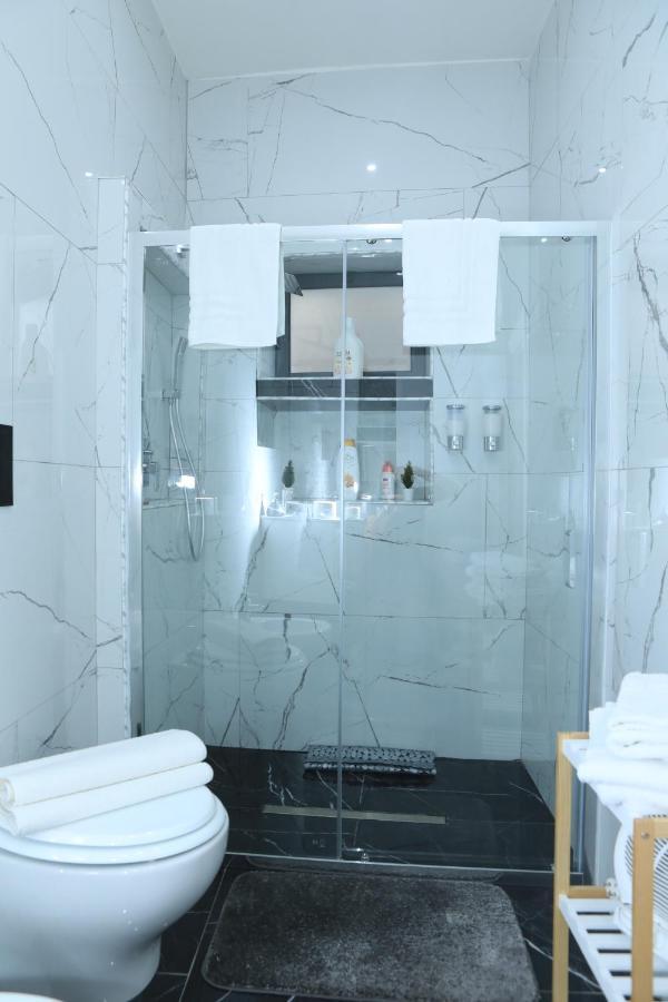 Santi House Apartment คาตาเนีย ภายนอก รูปภาพ
