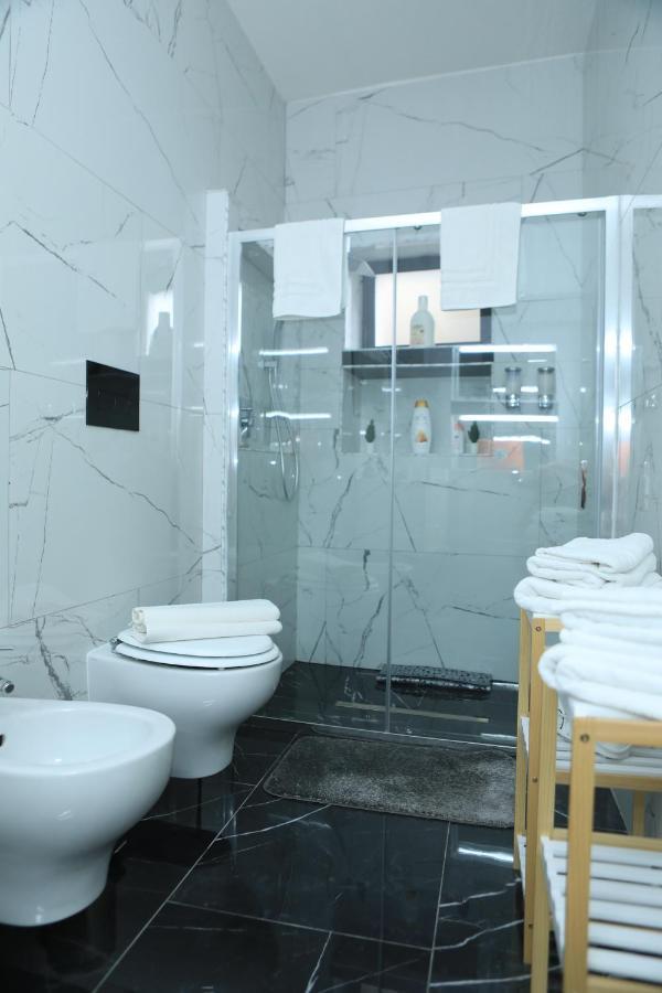 Santi House Apartment คาตาเนีย ภายนอก รูปภาพ